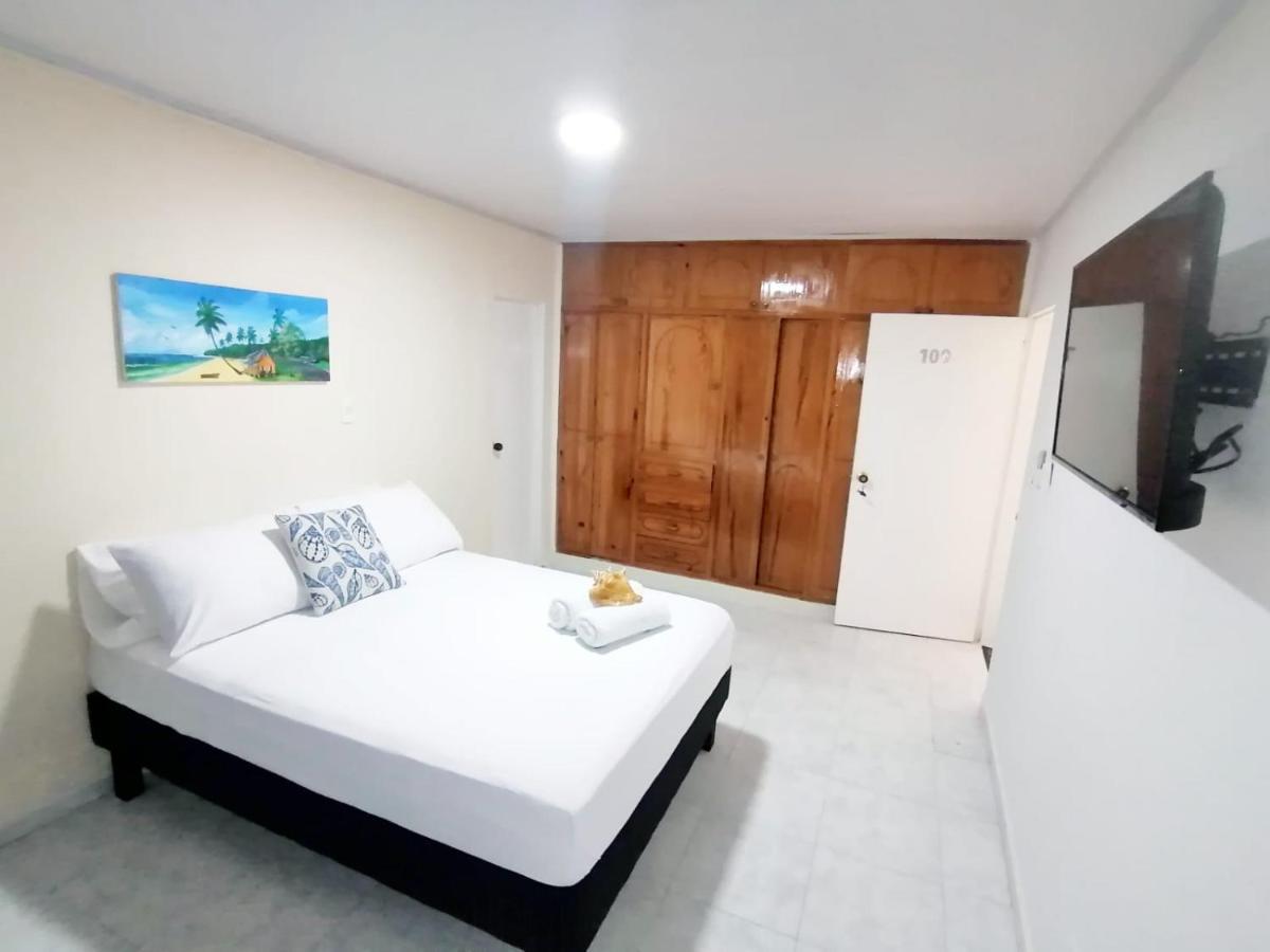 Aparta Hotel Jhonny Cay Сан-Андрес Экстерьер фото
